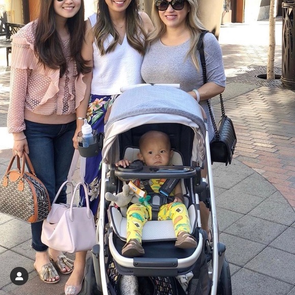 Manolo Blahnik Pink Hangisi Flats - Picture 5 of 5